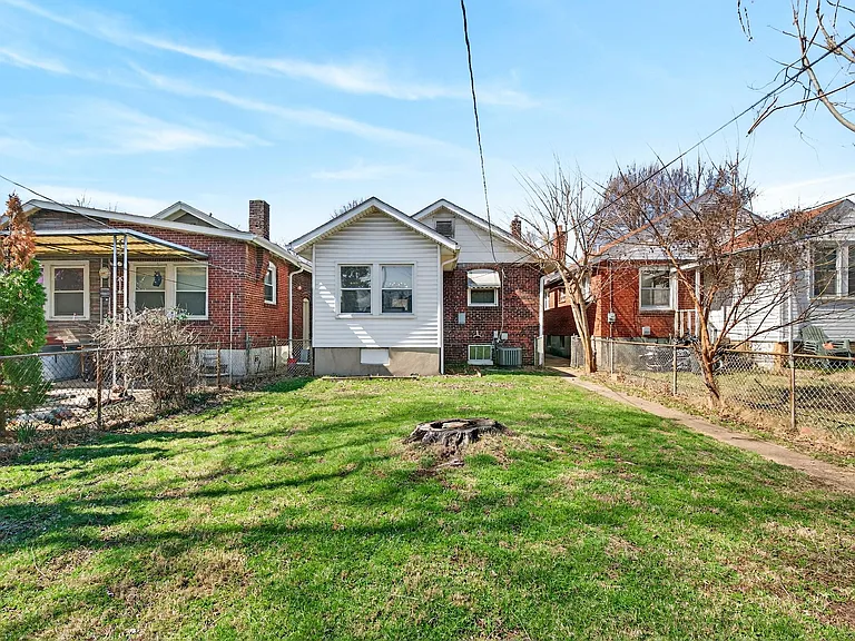 2230 Richert Pl — Photo 28