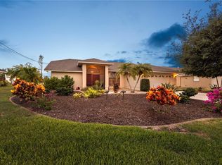 87 Pinehurst Pl, Rotonda West, FL 33947