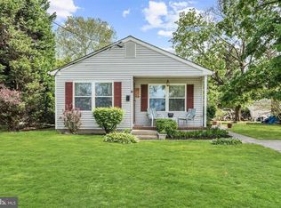 8 Bank Ave, Palmyra, NJ 08065