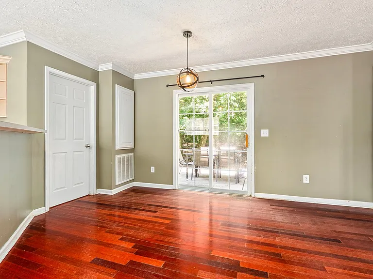 4264 Live Oak Dr — Photo 19