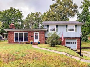 229 Sunset Dr, Belleville, IL