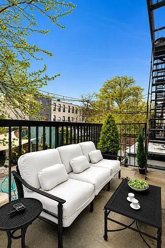1270 Hancock St Photo 1