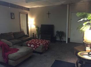 218 E Main St APT J, Staunton, IL 62088