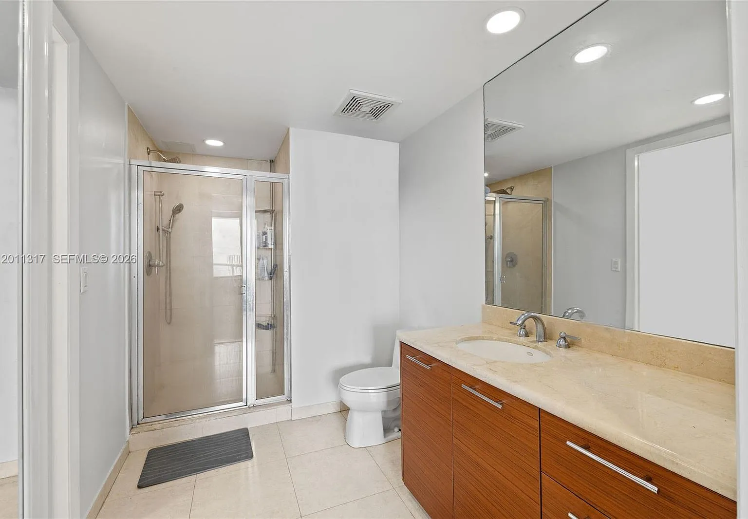50 Biscayne Condo — Photo 4