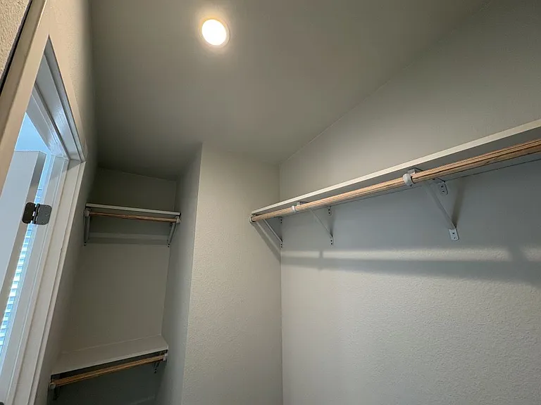 20683 Waalew Rd #B180 — Photo 5