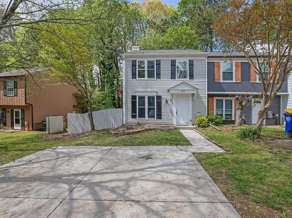 3571 Kennesaw Station Dr NW, Kennesaw, GA 30144