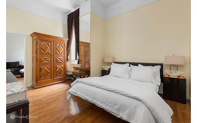 Rented by Douglas Elliman | media 10