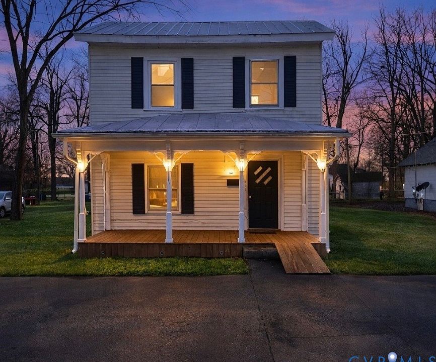 1st image of 311 W 4th St
