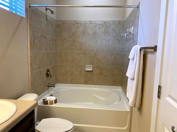 4th image of 322 Pine Island Dr #322