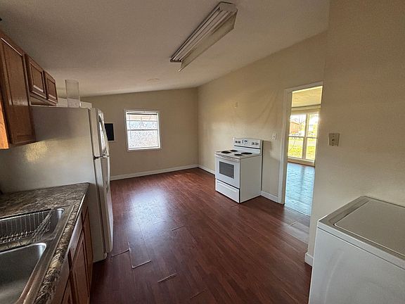 4th image of 509 W K St