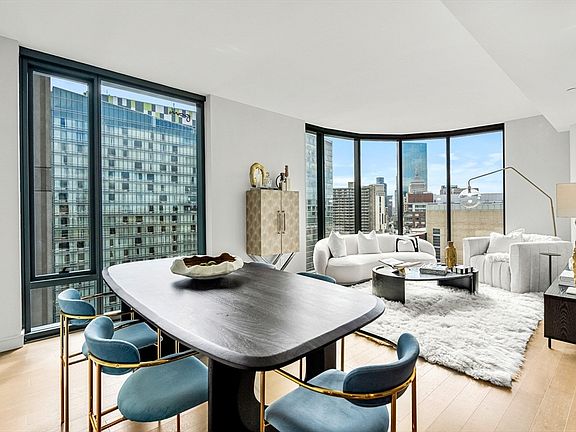 3rd image of 55 Lagrange St #1902