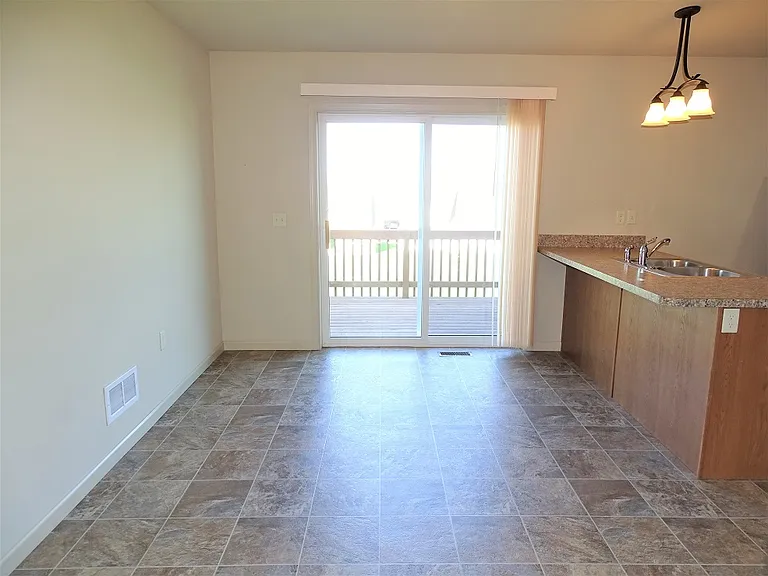 450 Marlene Way — Photo 5