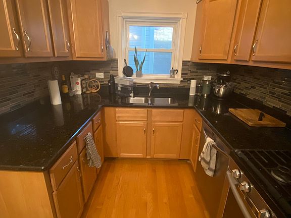 5th image of 1934 N California Ave #2