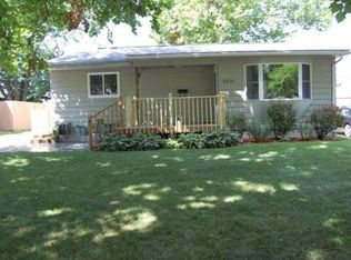4416 Regal Ave NE, Cedar Rapids, IA 52402