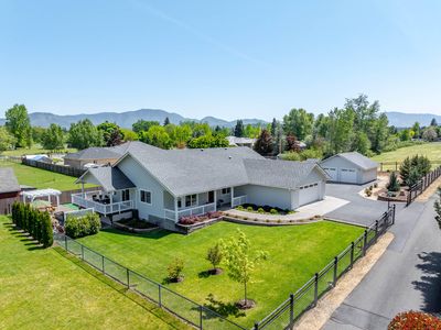 2905 Pruitt Pl, Grants Pass, OR, 97527