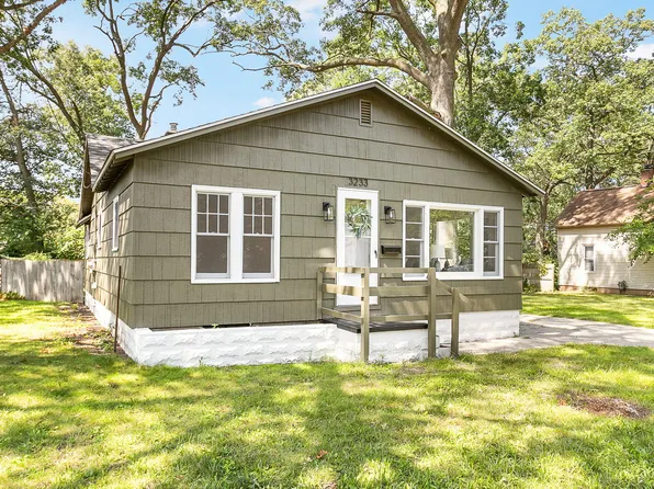 3233 Temple St, Muskegon Heights, MI 49444