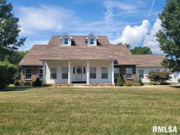 14327 N McRaven Ln, Mount Vernon, IL 62864