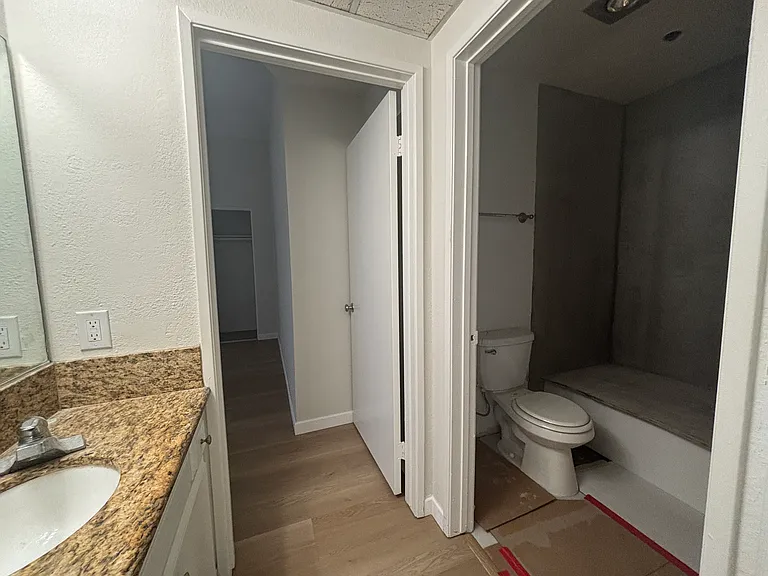 11925 Riverside Dr #44 — Photo 6