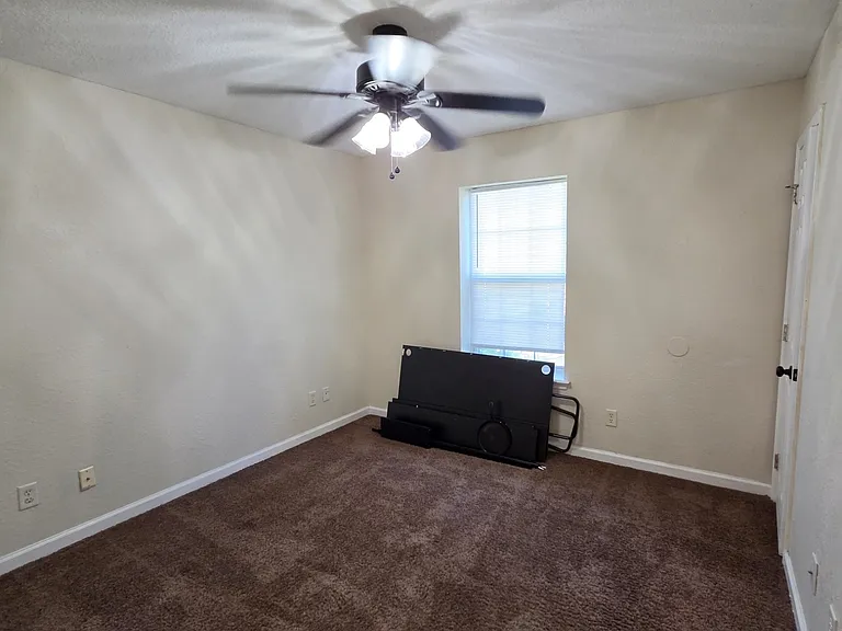 403 S Ashley St — Photo 18