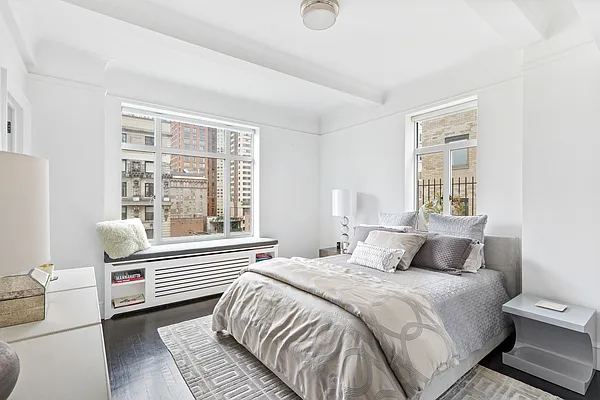 Sold by Compass | media 8