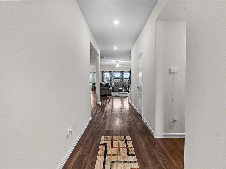671 Farmstead Dr — Photo 33