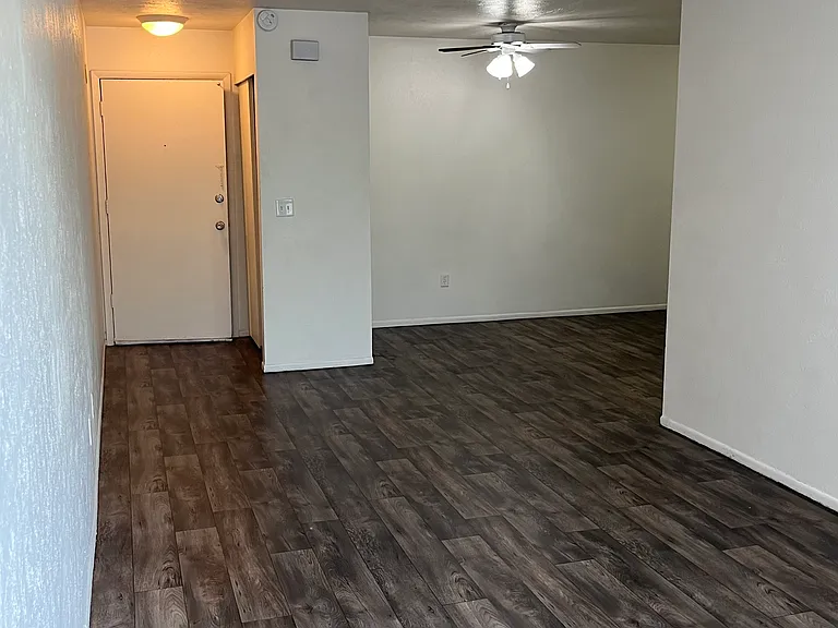Cedar Cliff Apartments — Photo 4