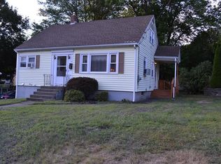 12 Clark St, Auburn, MA 01501
