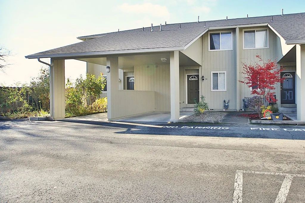 2 bed, 1074 sqft, $1,500 — Photo 1