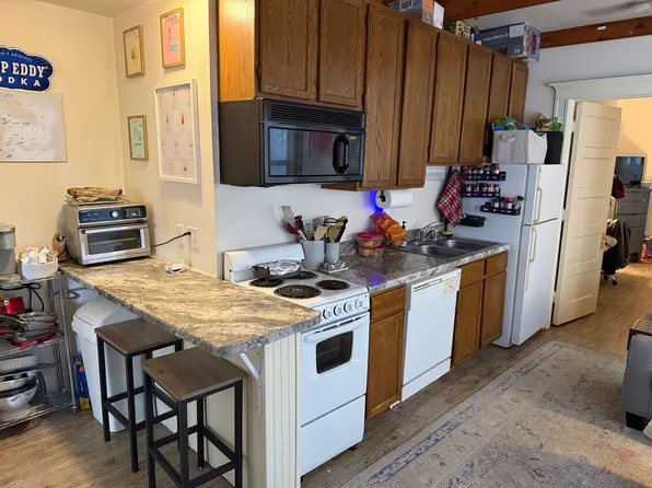 137-139, 137-139 Langdon St #2B-1Ba, Madison, WI 53703