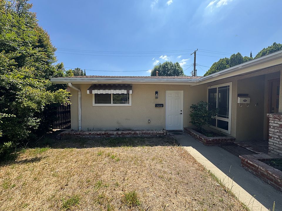 1st image of 11430 Haskell Ave