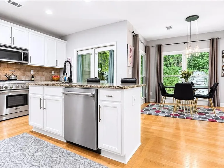 2540 Village Creek Lndg SE — Photo 11