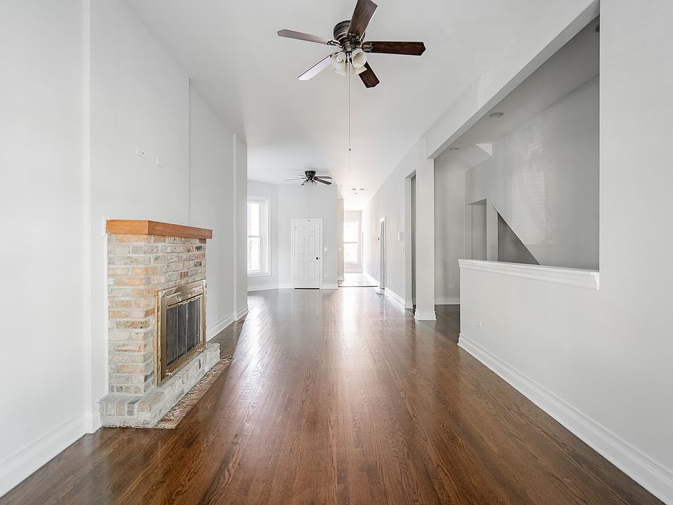 1st image of 933 W Newport Ave APT 3