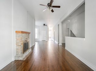 933 W Newport Ave #2669817, Chicago, IL 60657