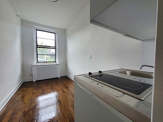 1st image of 49 W 11th St APT 24