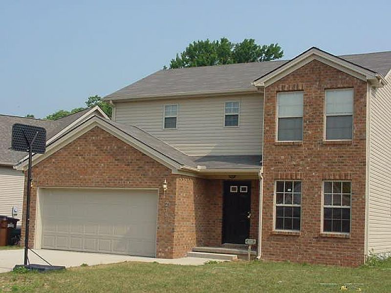 1st image of 215 Queensway Dr