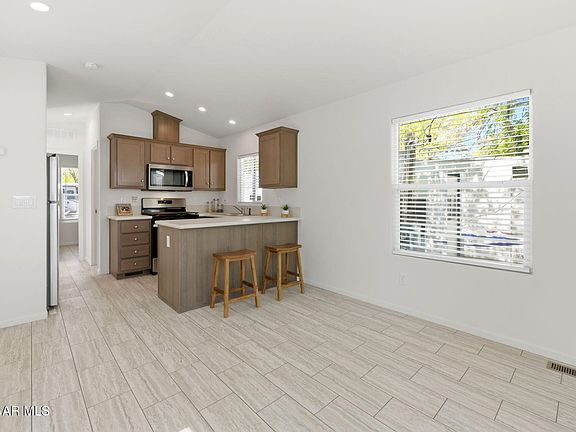 3rd image of 1305 Adams Ave Lot 32