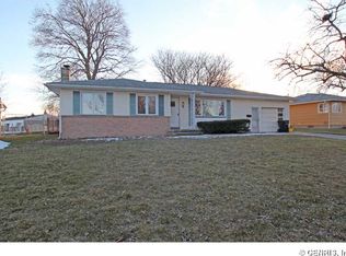 5 Avanti Dr, Rochester, NY 14606