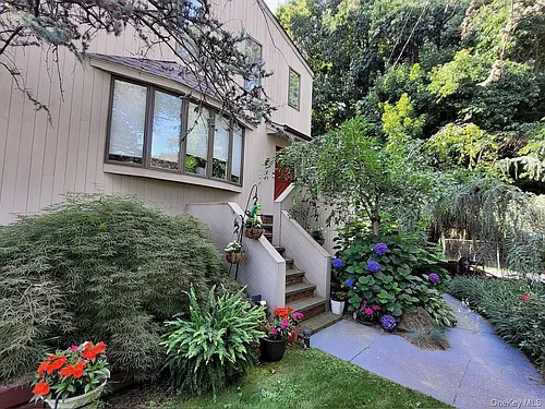 65 Linwood Rd N Photo 1