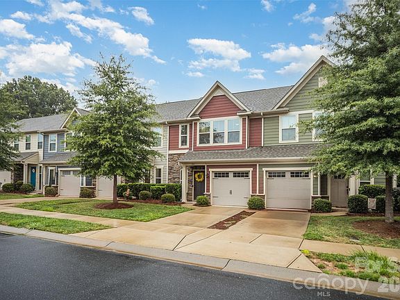 2nd image of 407 Park Meadows Dr