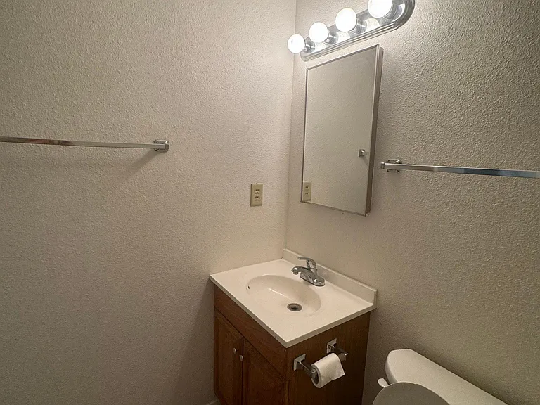 13535 Yakima Rd #4 — Photo 9