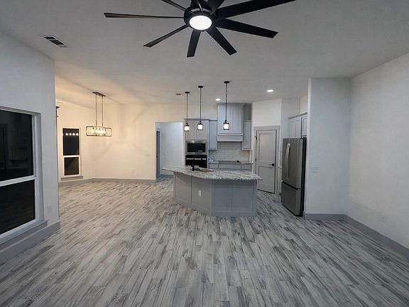 3rd image of 295 Dairy Farm Rd