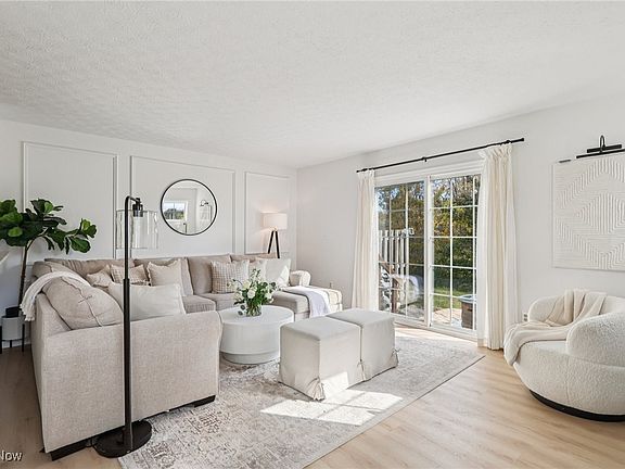 3rd image of 457 Rachel Ln