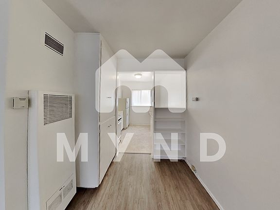 3rd image of 633 Missouri St APT 11