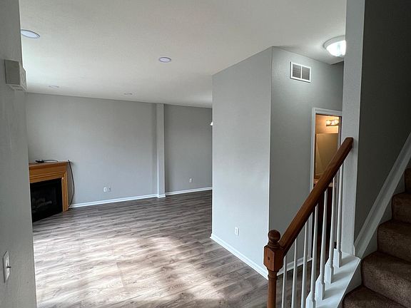 5th image of 942 Creekwood Ln #942
