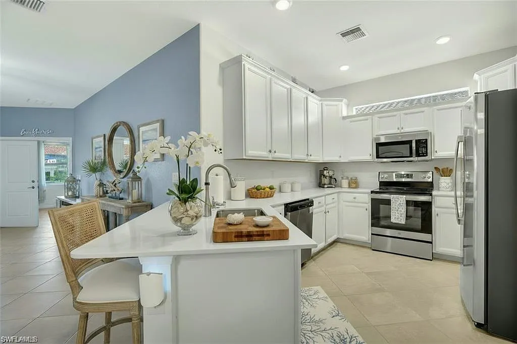 2 bed, 2.0 bath, 1544 sqft, $2,400 — Photo 3