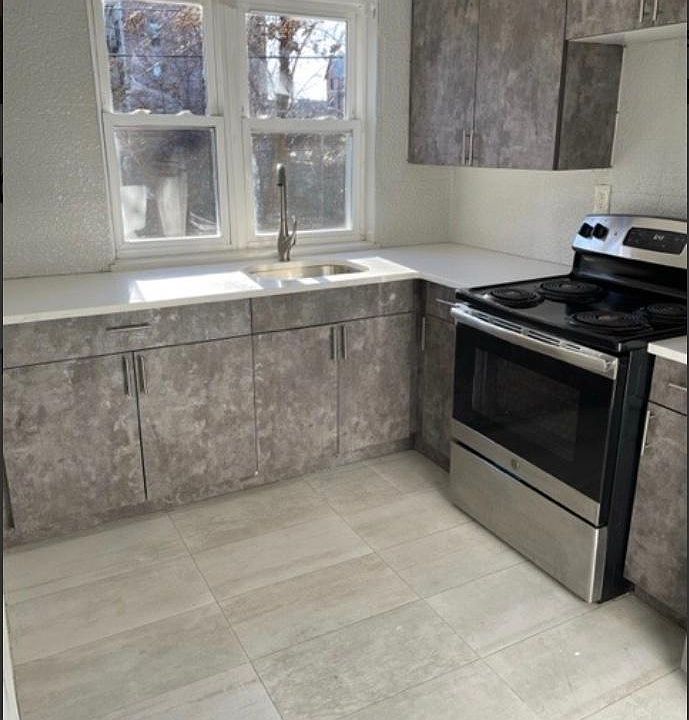 1st image of 131 N Walnut St #7