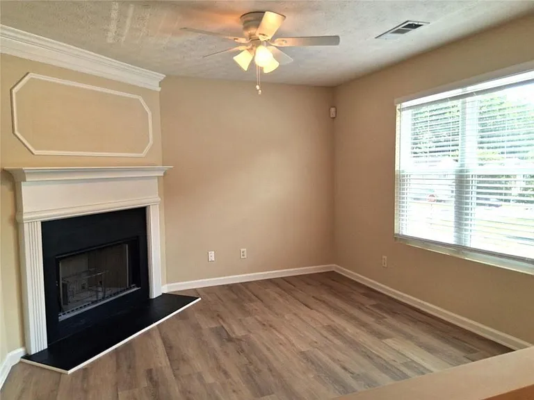 3617 Oakland Spring Ct — Photo 9