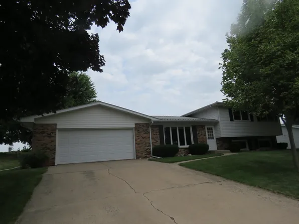 103 We Go Trl, Fox Lake, WI 53933