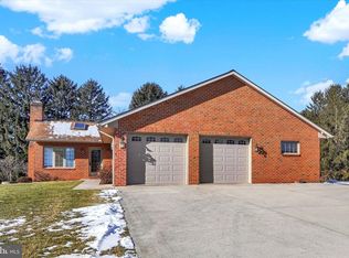 1100 Mill Creek Rd, York, PA 17404