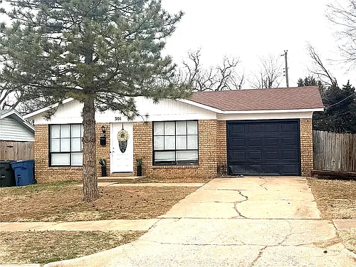 301 Winding Ln Photo 1
